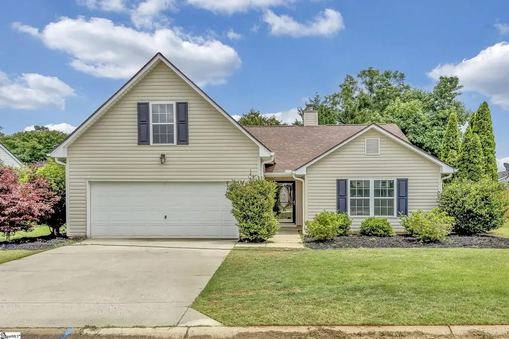 4 Raleigh Court, Simpsonville
