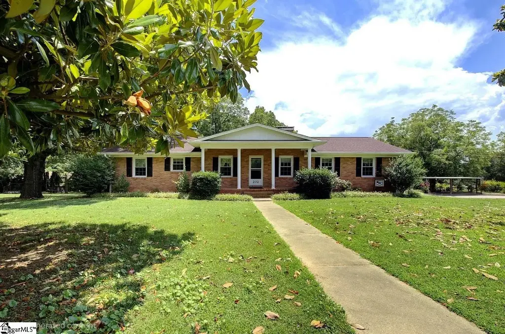 202 Ridgecrest Court, Simpsonville