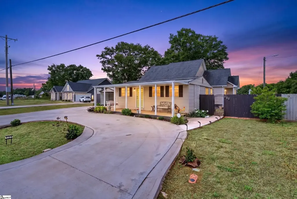 129 Gano Drive, Woodruff