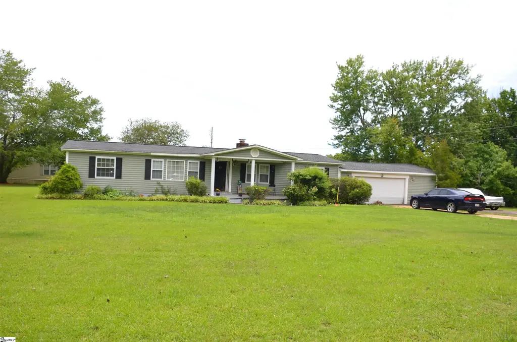 733 Brockman Mcclimon Road, Greer