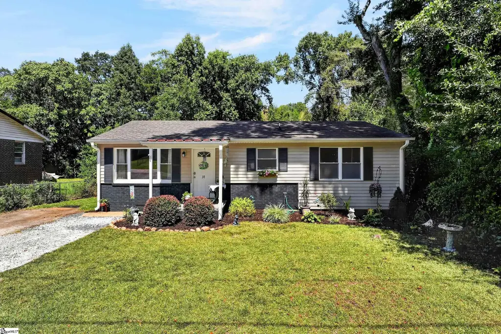37 Crestmore Drive, Greenville