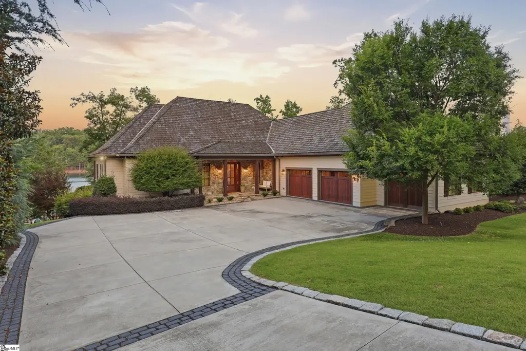 147 S Edgewater Drive, Sunset