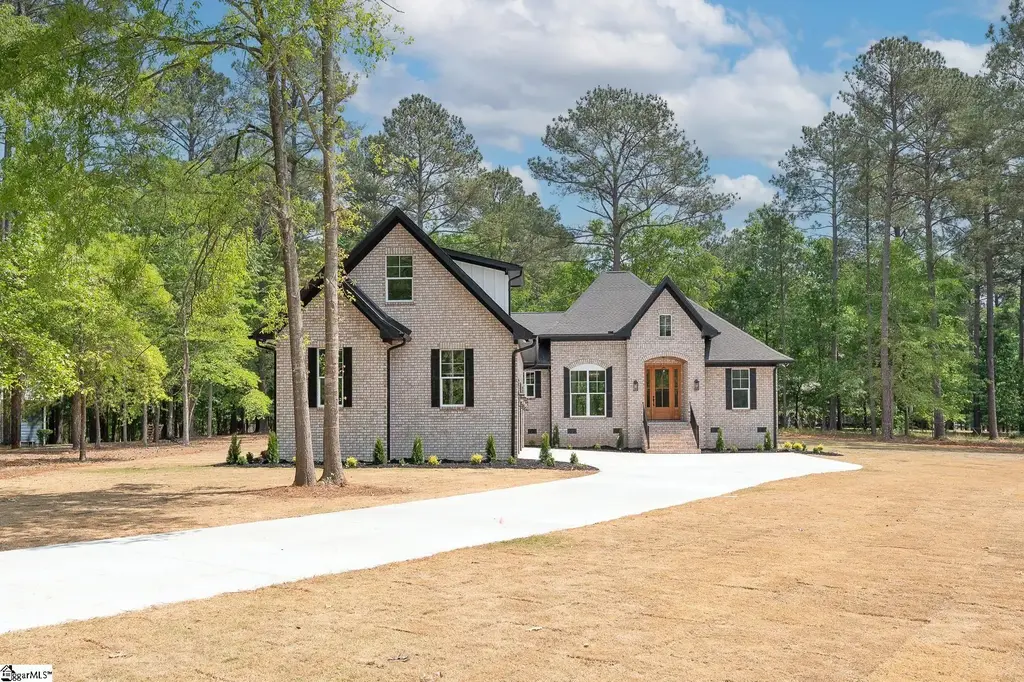 201 Compass Point, Greenwood