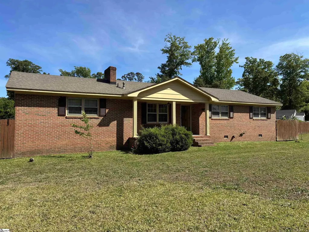308 N Adair Street, Clinton