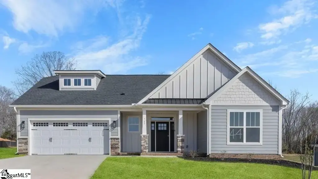 563 Winstone Trail, Woodruff
