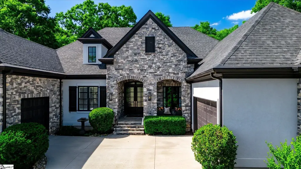 245 Abenaki Way, Piedmont