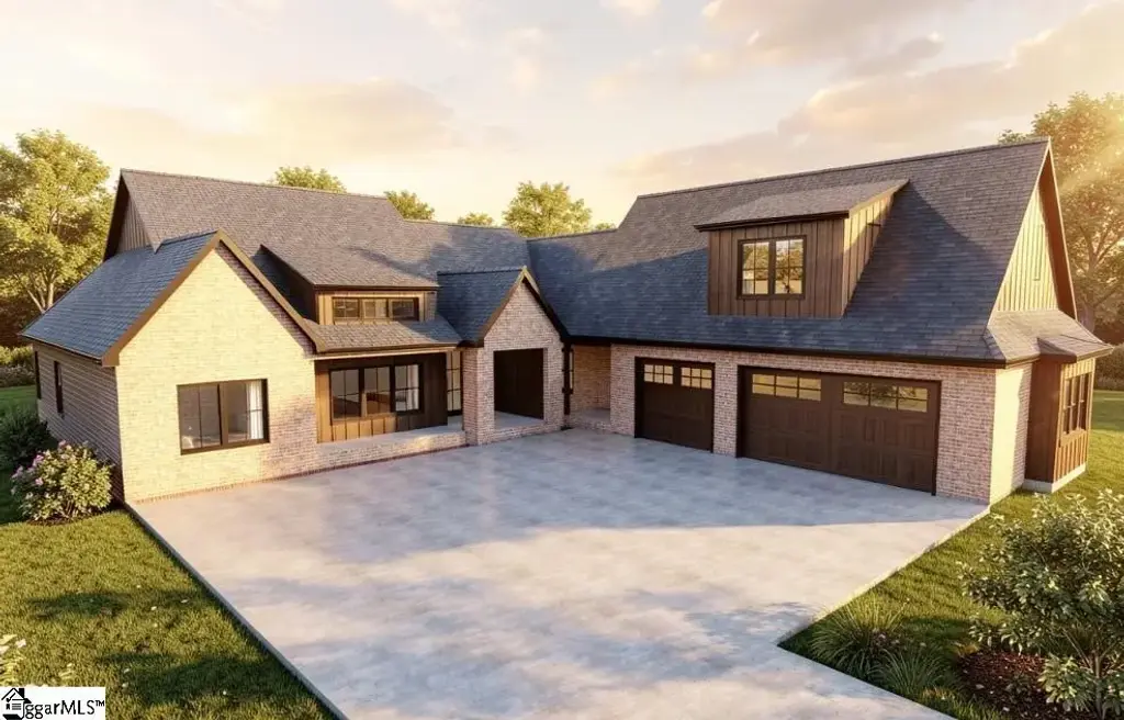 97 The Cliffs Parkway, Landrum