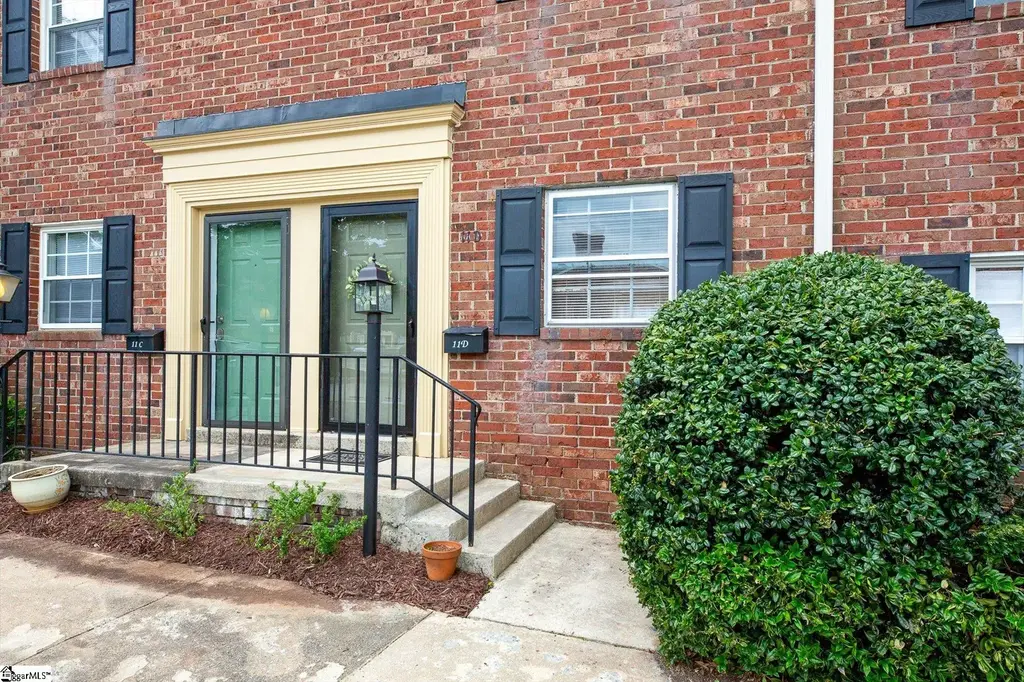 2530 E North Street Unit 11-d, Greenville