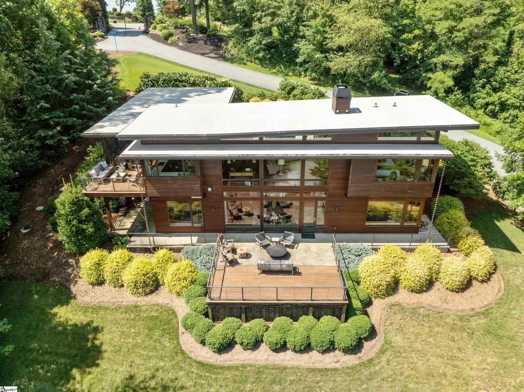 6 Windfaire Pass Court, Greenville