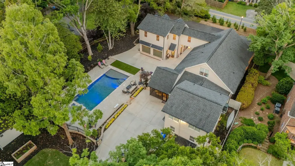 408 W Faris Road, Greenville