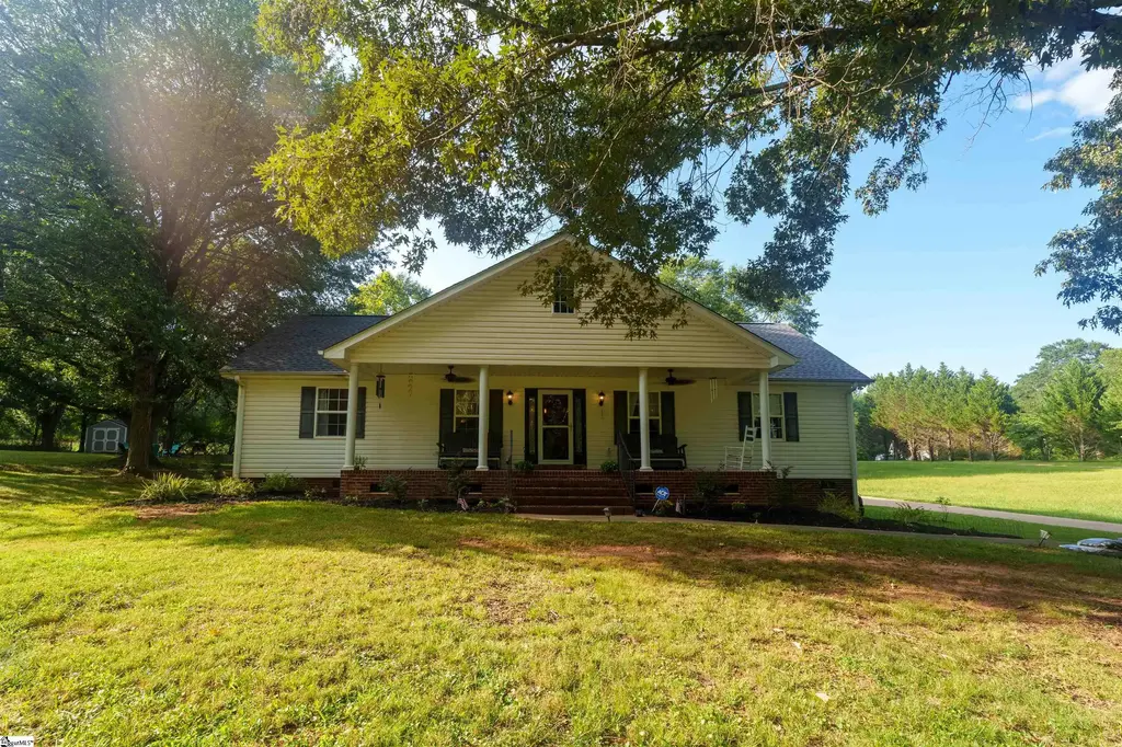 646 Gum Springs Road, Taylors