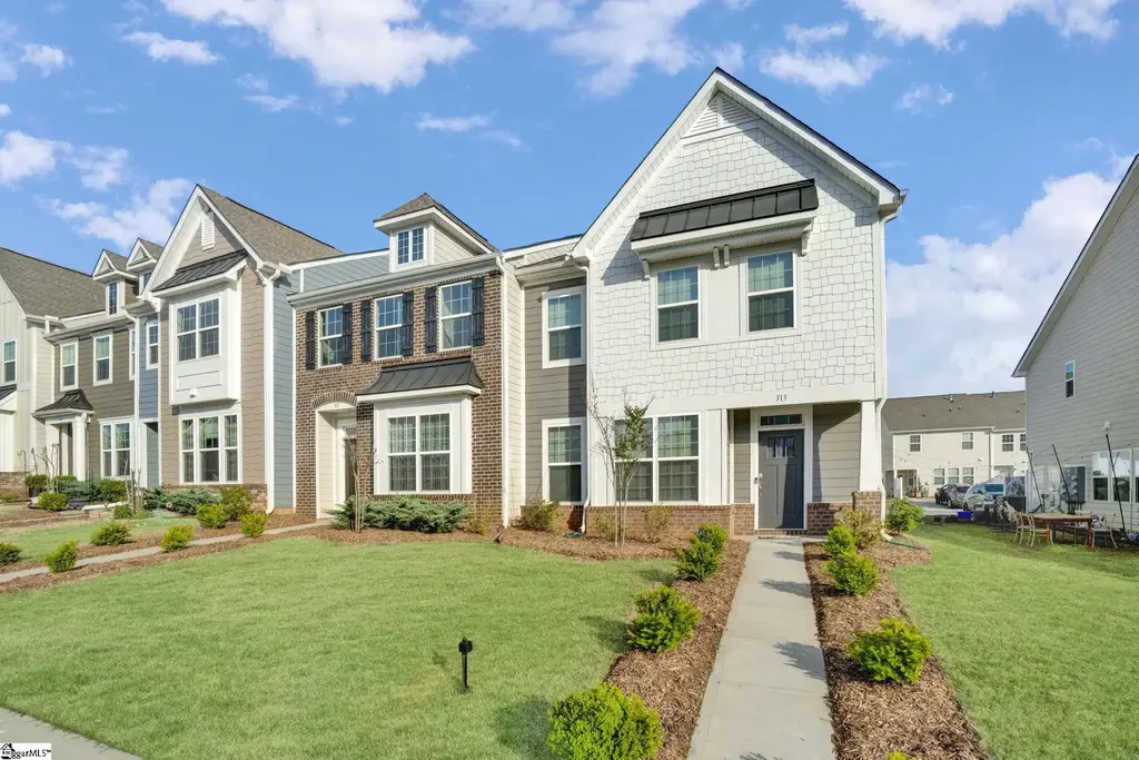 313 Novelty Drive, Greer