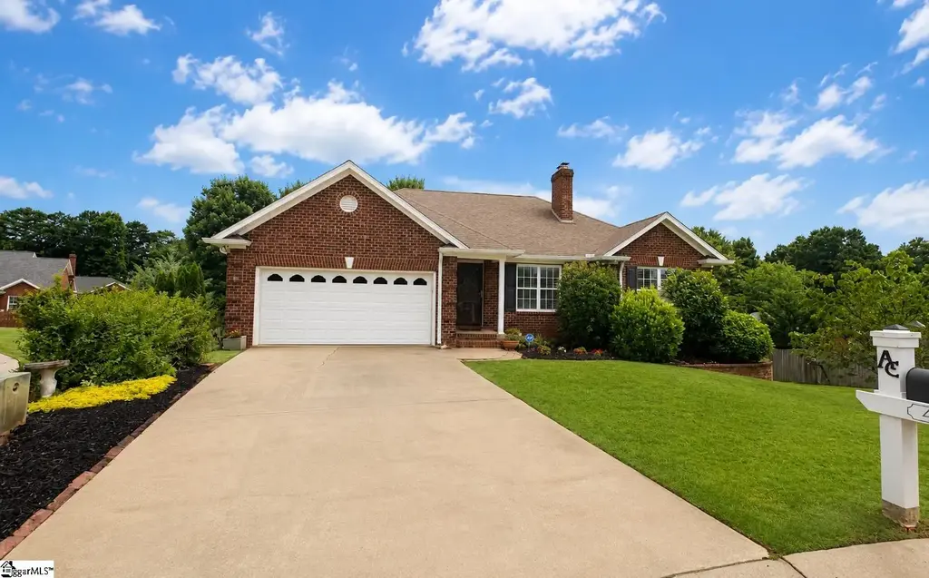 14 St Thomas Court, Greer