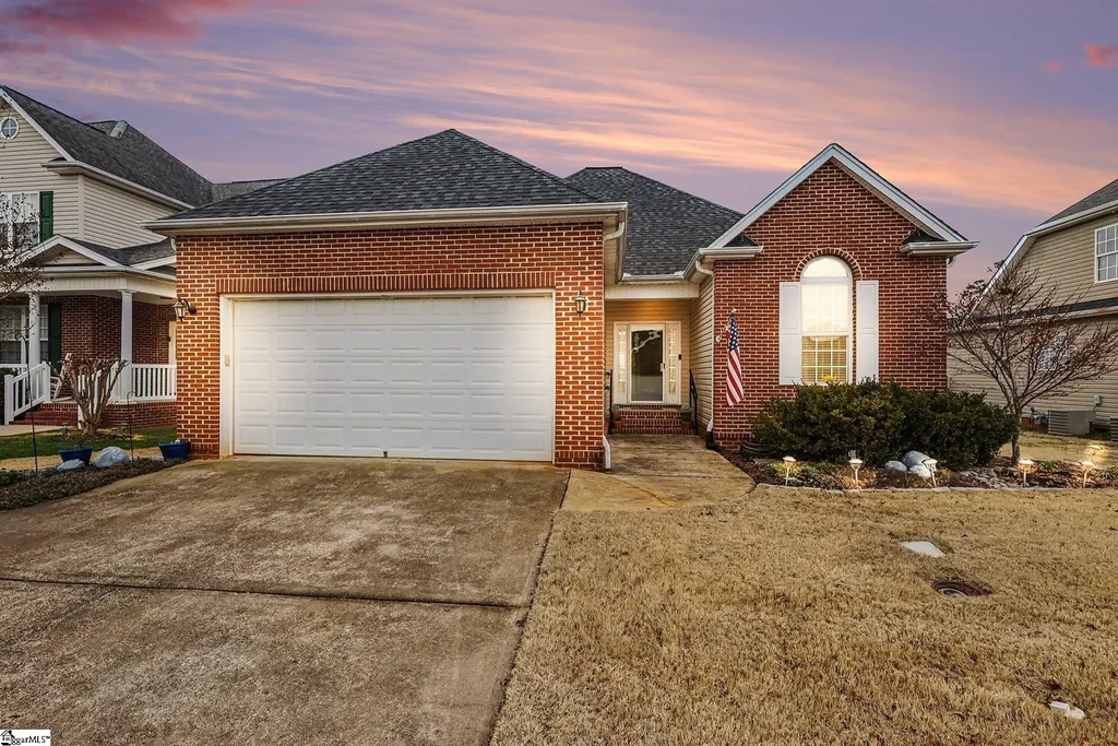 302 Stallion Road, Greenville