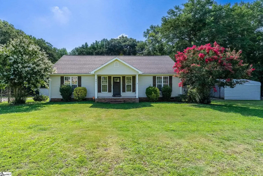 351 Knickerbocker Estate Drive, Fountain Inn