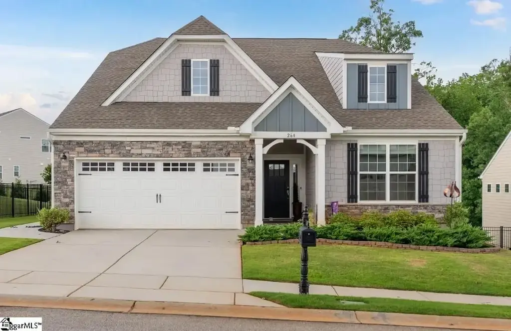 264 Double Crest Drive, Taylors