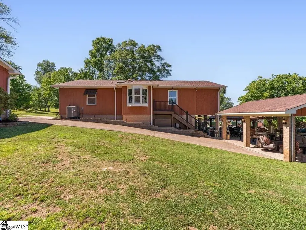 180 Lake Lyman Heights Road, Lyman