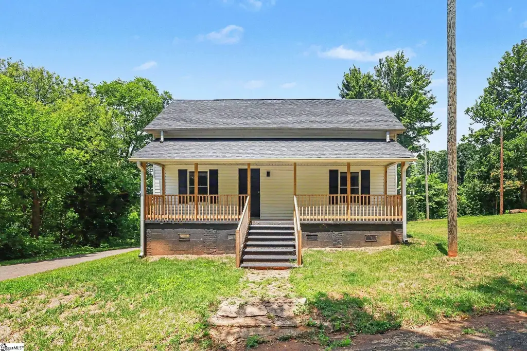 586 Hickory Drive, Startex
