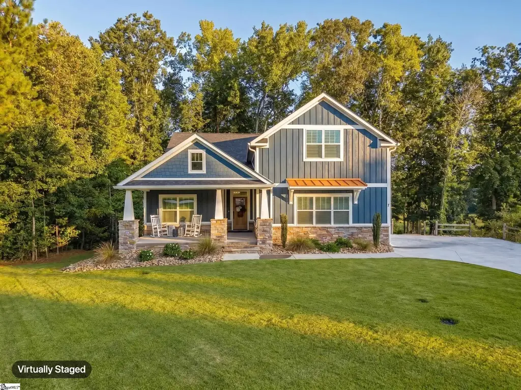 7 Maxfli Court, Travelers Rest