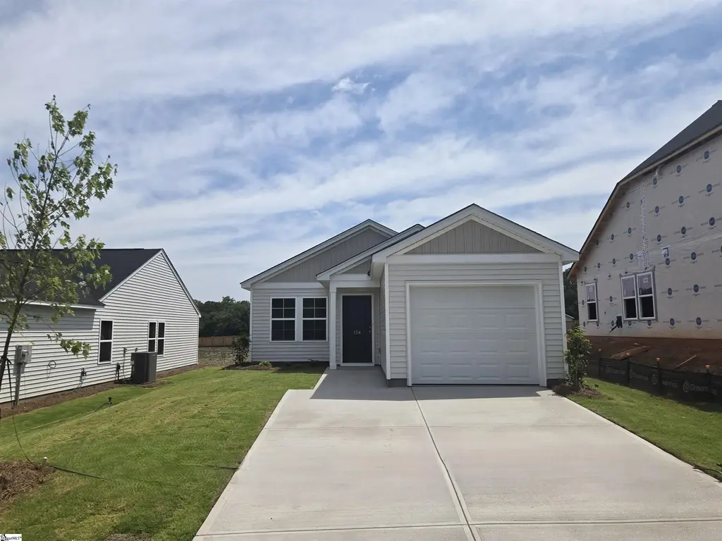 154 Cloverfield Lane, Spartanburg