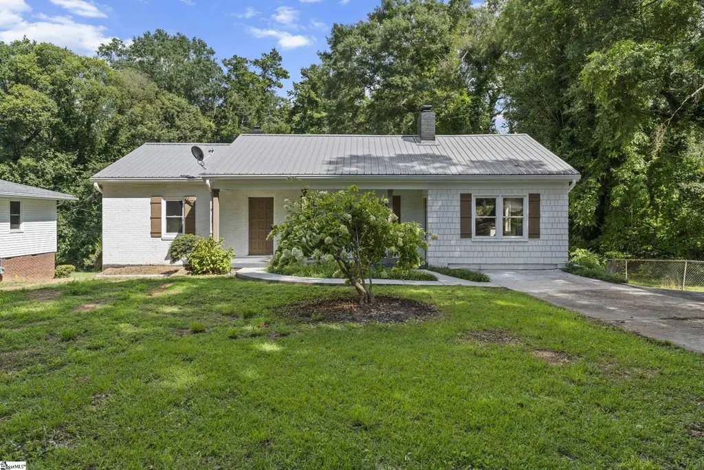 107 Coldbrook Drive, Spartanburg