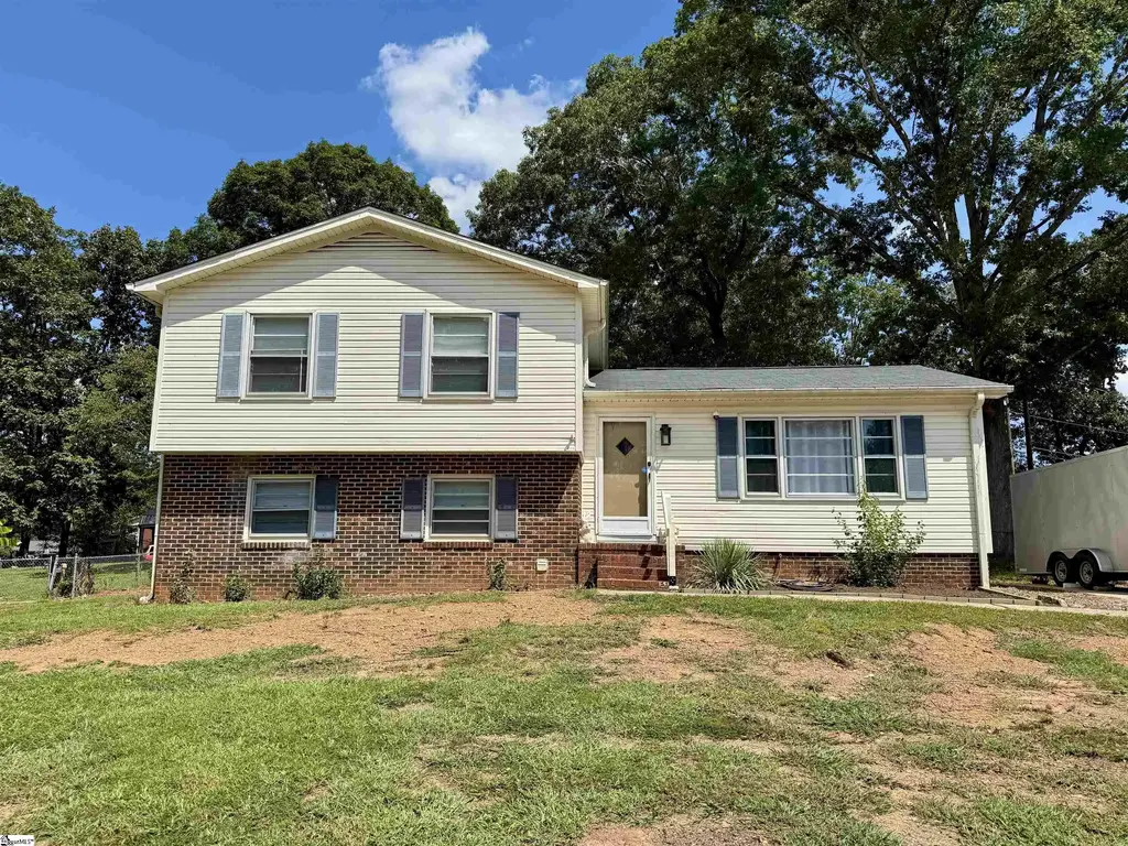 313 Alder Drive, Simpsonville
