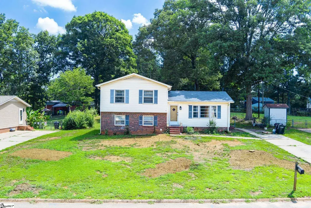 313 Alder Drive, Simpsonville