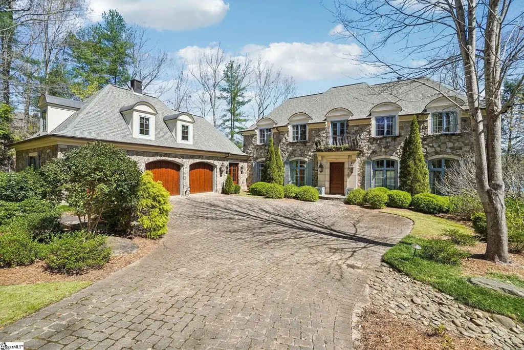 304 Club Cove Way, Sunset
