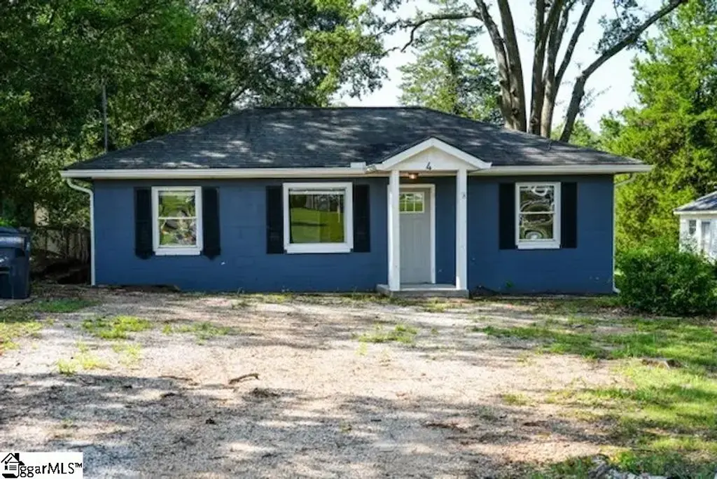 2 Sunnydale Drive, Greenville