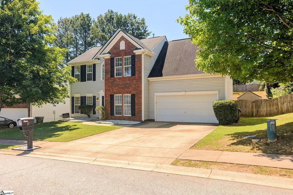 15 Bellows Falls Drive, Greer