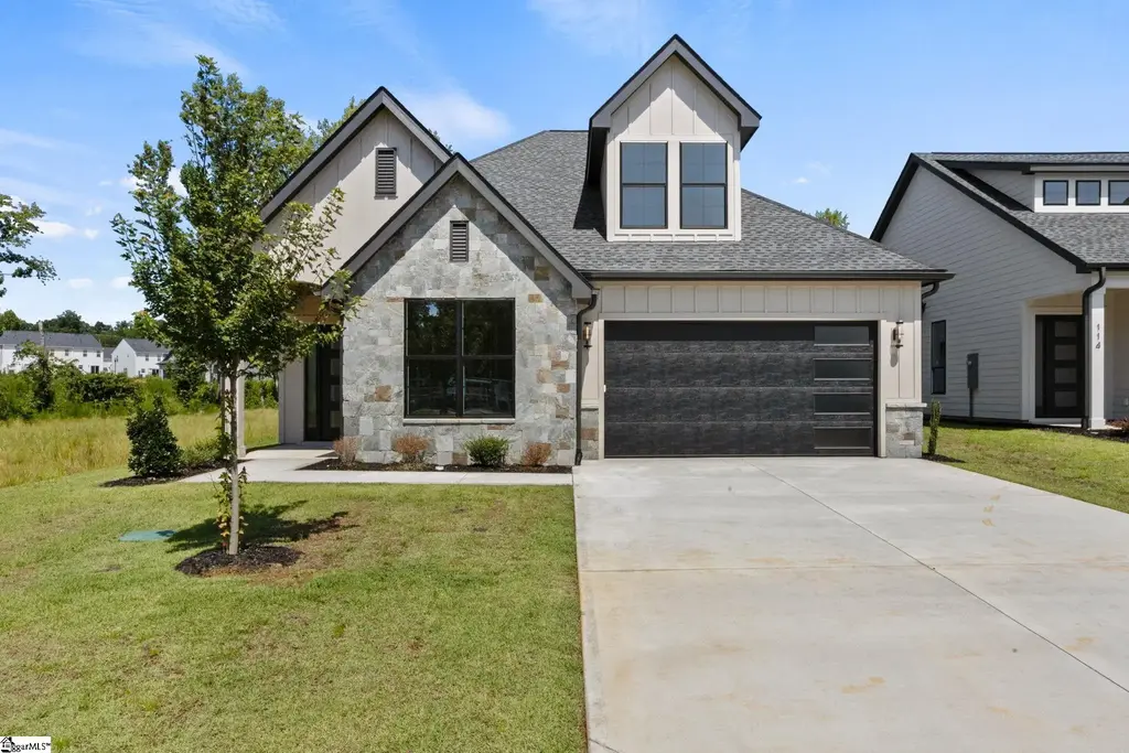 118 Deer Vista Drive, Greer