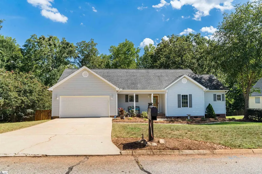 113 Brooke Lee Circle, Taylors