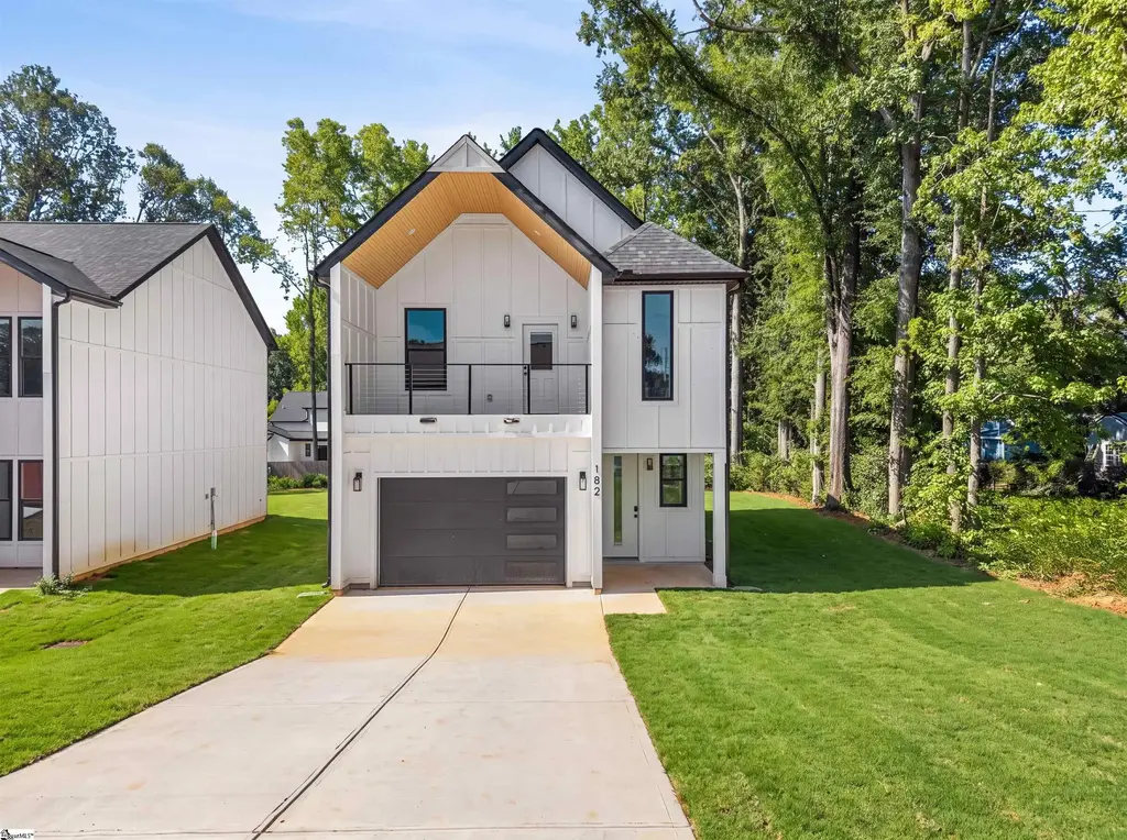 182 Buncombe Street, Woodruff