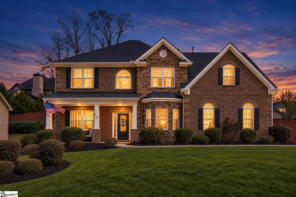 209 Tuscany Falls Drive, Simpsonville