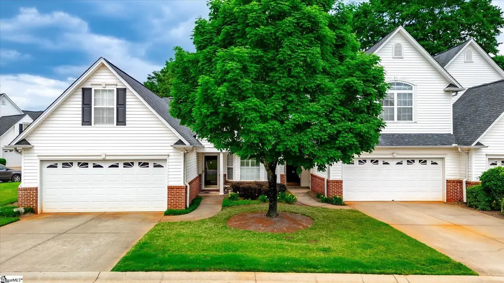 15 Cedar Rock Drive, Greer