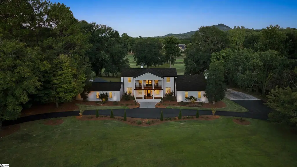 405 Foot Hills Road, Greenville