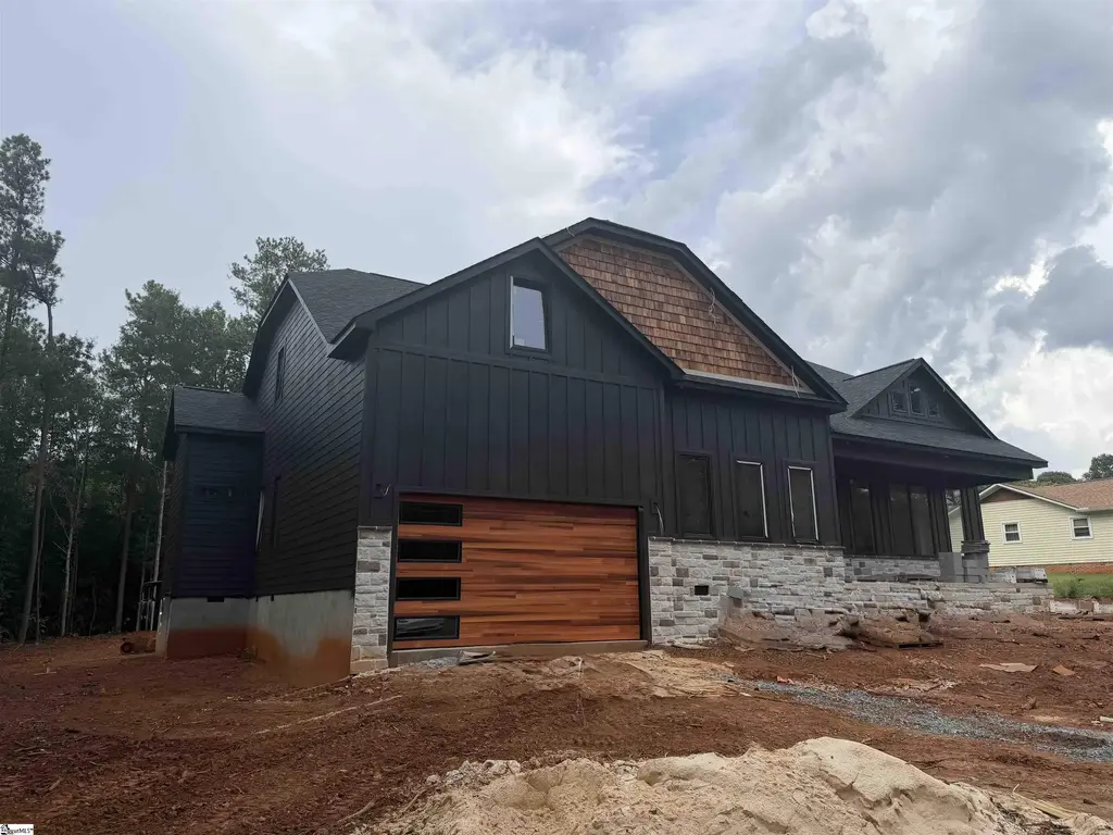 922 John Dodd Road, Spartanburg