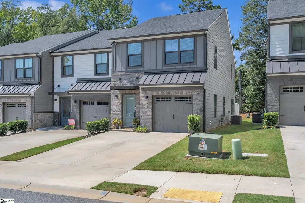 65 Connaught Court, Mauldin