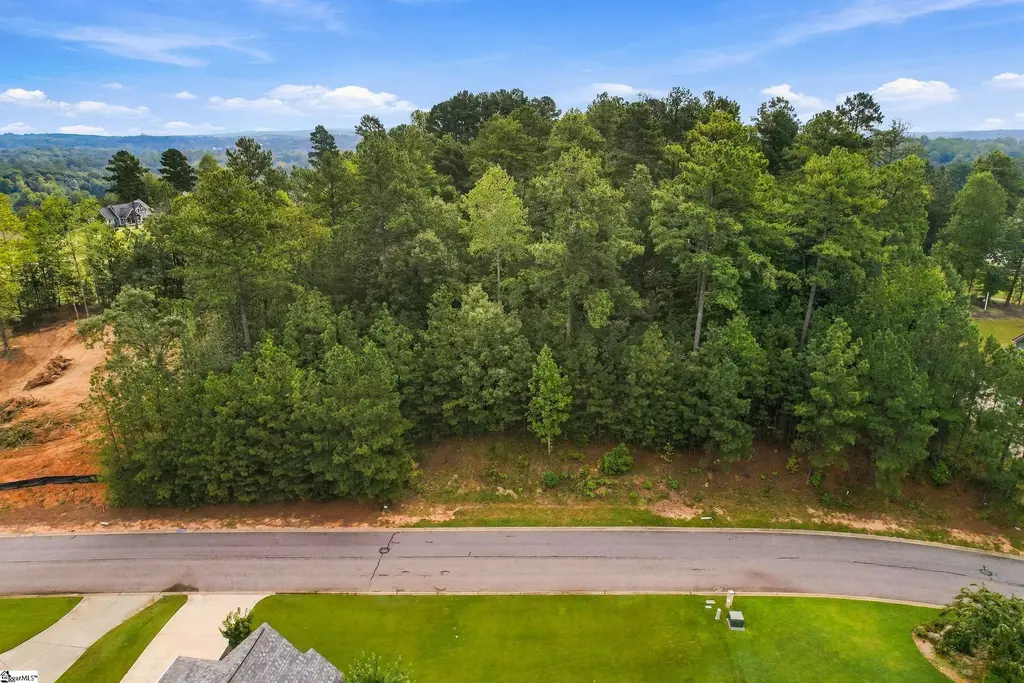104 Signature Drive, Travelers Rest
