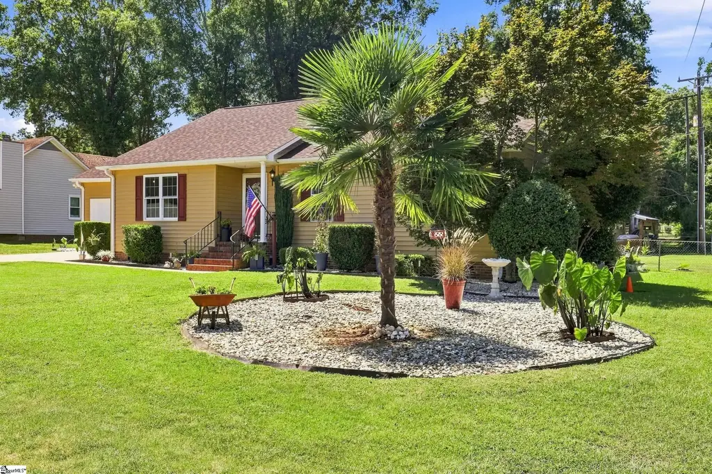 1009 Willow Run Road, Anderson