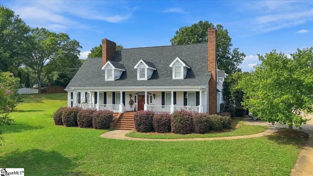 105 Marshland Lane, Greer
