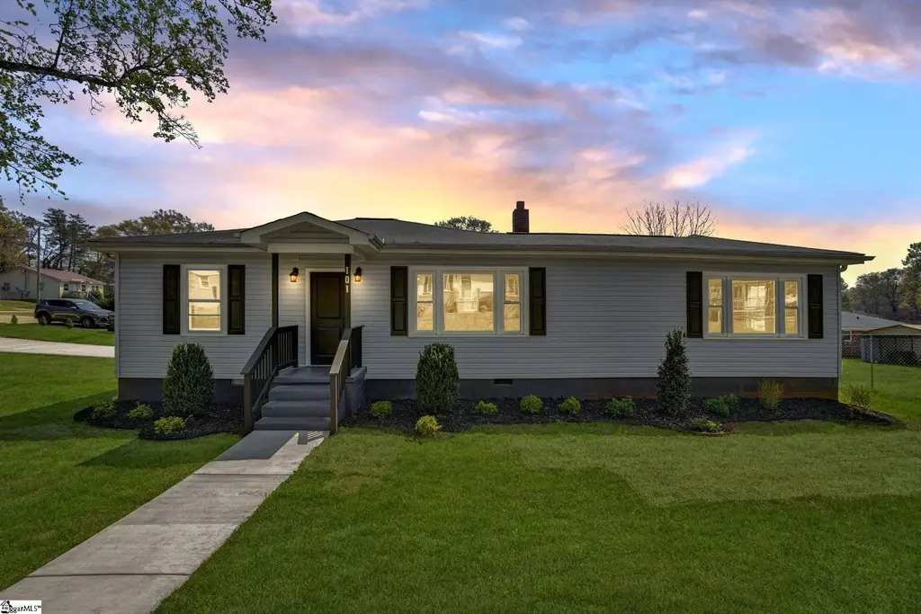 101 Mark Street, Easley