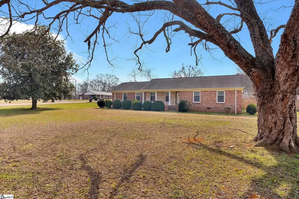 2114 Karen Lane, Anderson