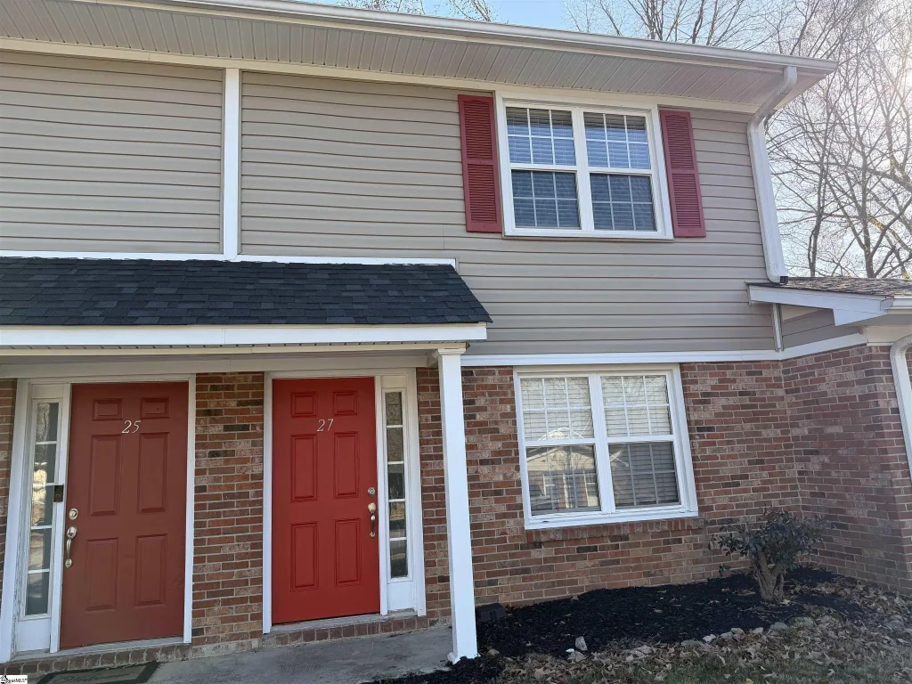 27 Ruby Bay Lane, Simpsonville