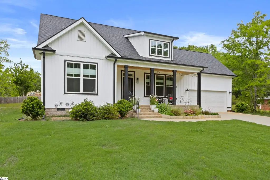 3 Sunset Court, Williamston