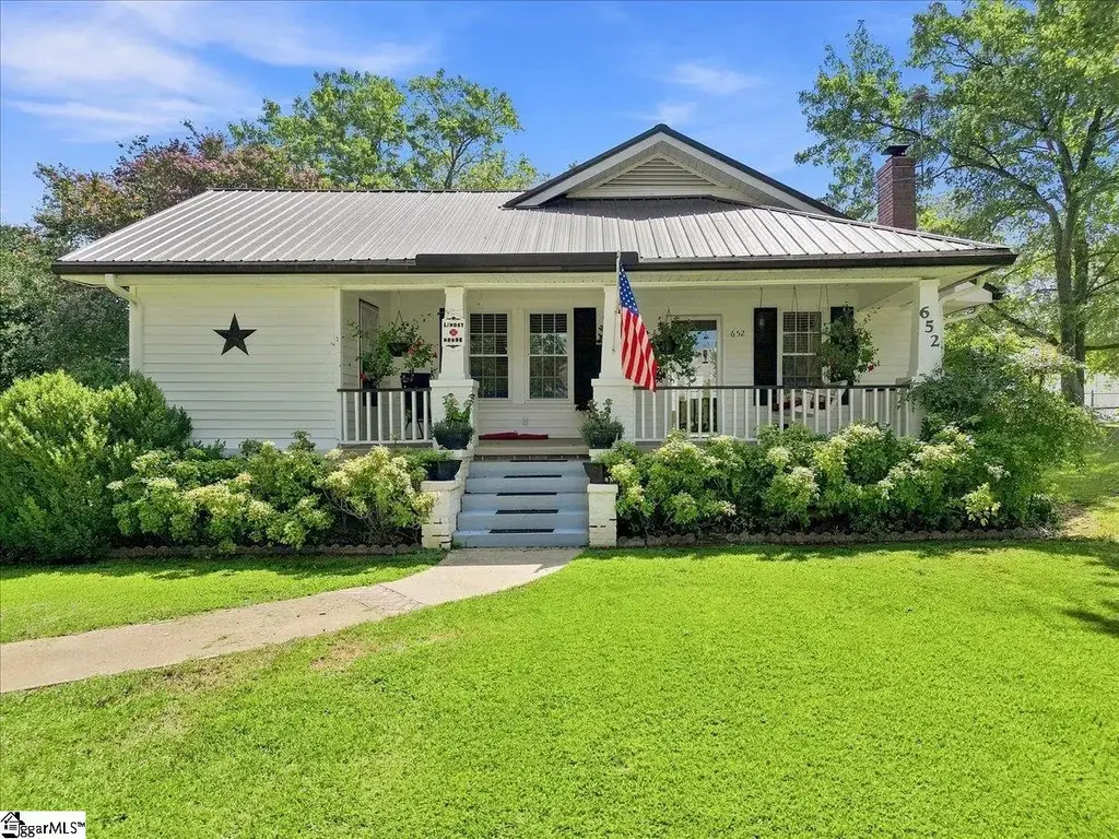 652 Arlington Road, Greer