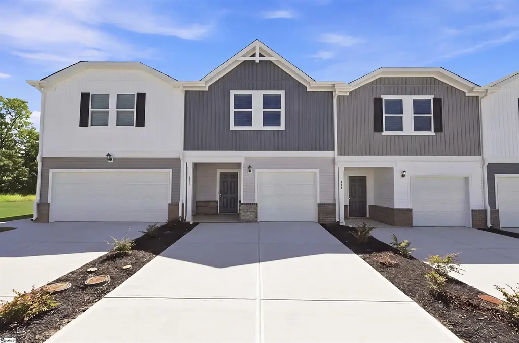446 Blissful Court, Taylors