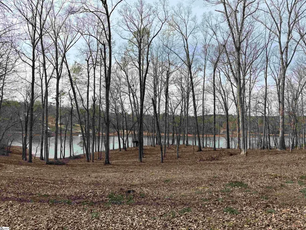 133 Falling Leaf Drive, Townville