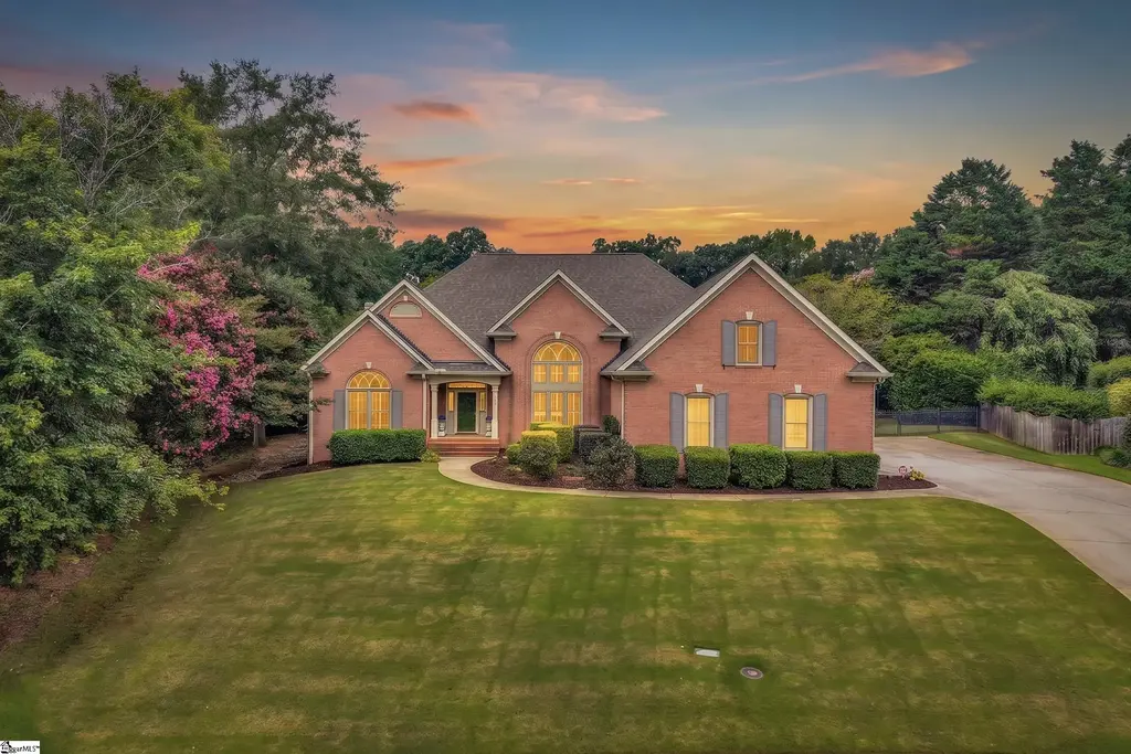 105 River Walk Drive, Simpsonville