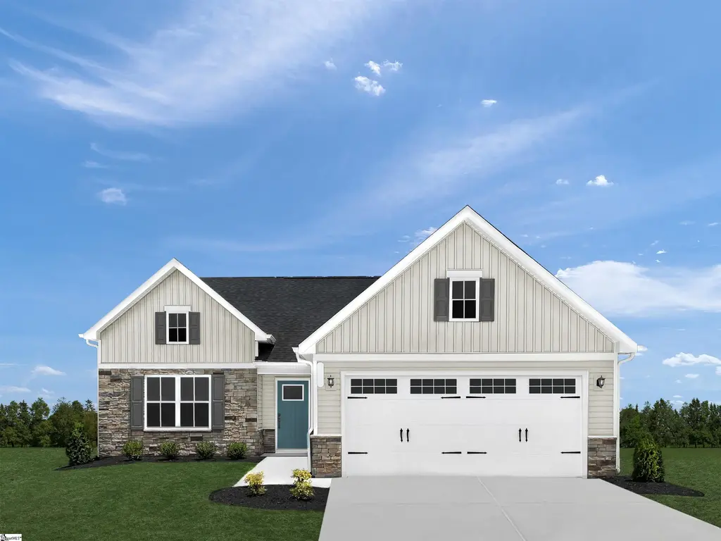 320 Longleaf Way, Seneca